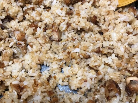 残った唐揚げでチャーハン